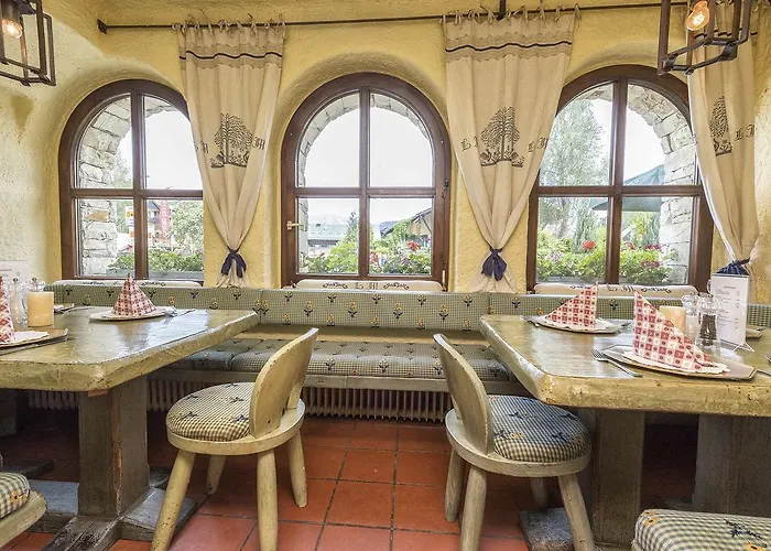 Suedtiroler Stube Апартаменты *